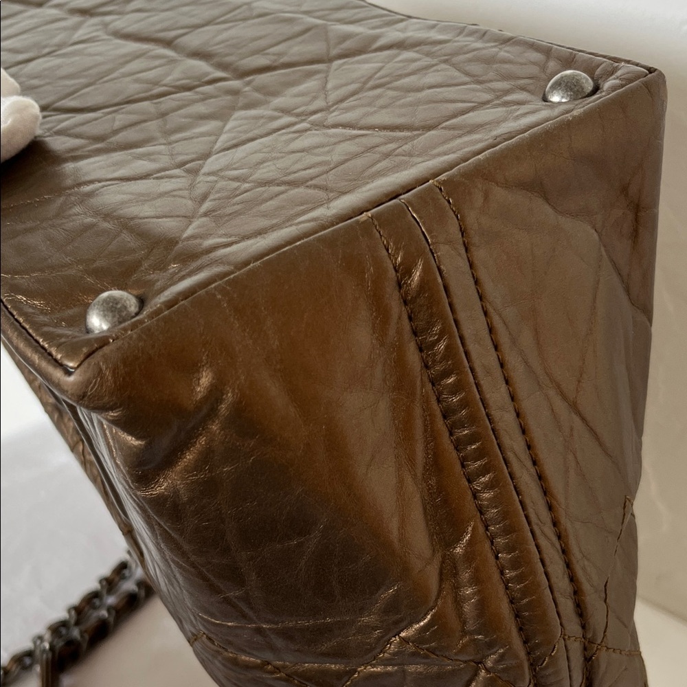 CHANEL Metallic Brown Quilted Calfskin Leather “Moscow” Tote with Chain Straps - Picture 10 of 14
